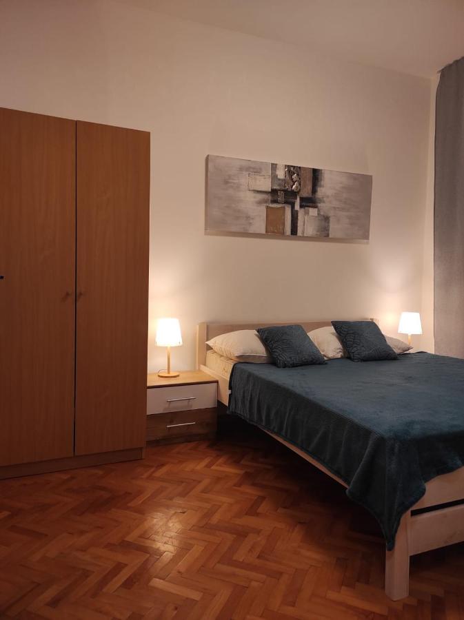 Apartment Ivano Vodice Bagian luar foto