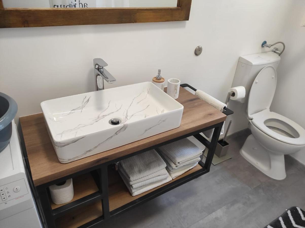 Apartment Ivano Vodice Bagian luar foto